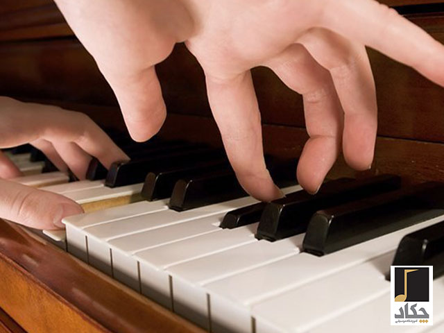 پلی فونی در پیانو چیست ؟